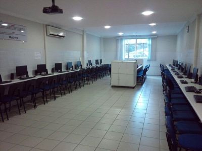 Laboratório de Informática I.