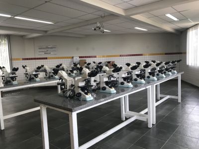 Laboratório Microscopia.